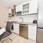 Appartement 4 By Interhome Maslenica