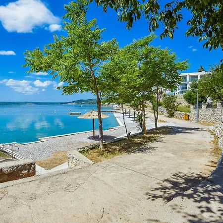 4 By Interhome ماسلينتسا