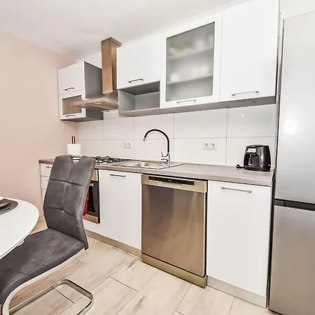 شقة 4 By Interhome ماسلينتسا