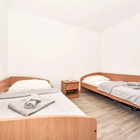 4 By Interhome Διαμέρισμα Maslenica