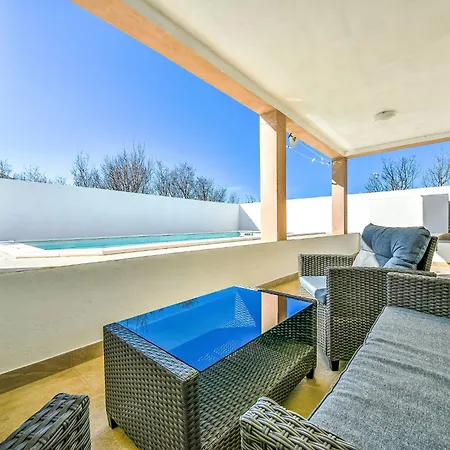 Διαμέρισμα 4 By Interhome Maslenica