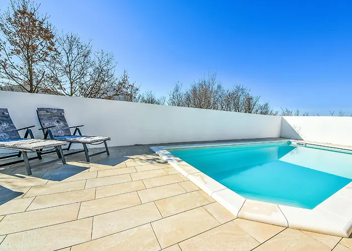 4 By Interhome Apartman