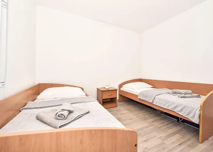 4 By Interhome Apartman Maslenica