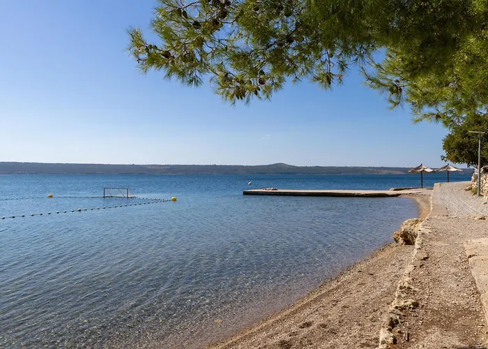 4 By Interhome Apartman Maslenica