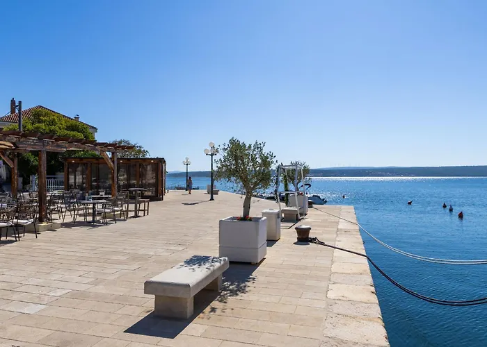 4 By Interhome Apartman *